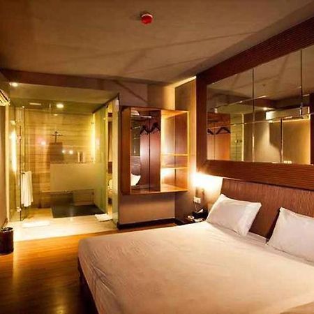 108 Hotel By Him Jakarta Kültér fotó