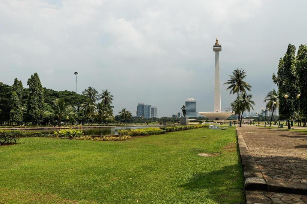 108 Hotel By Him Jakarta Kültér fotó