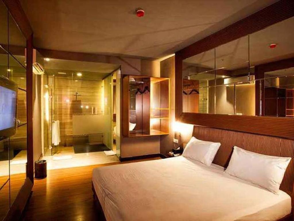 108 Hotel By Him Jakarta Kültér fotó