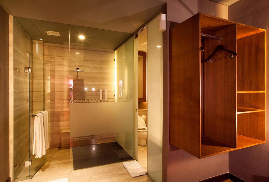 108 Hotel By Him Jakarta Kültér fotó