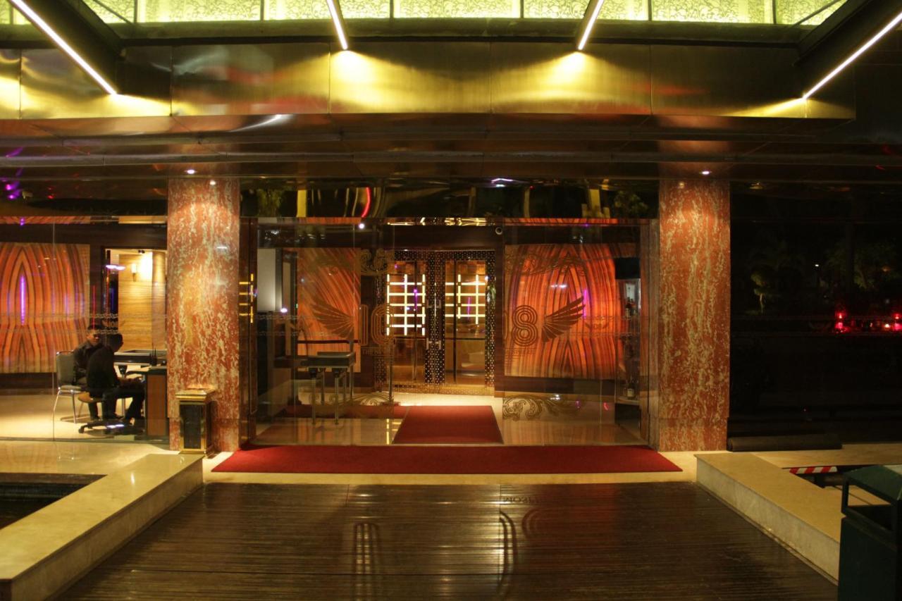 108 Hotel By Him Jakarta Kültér fotó